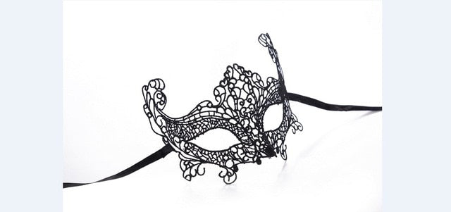 The Provocateur Lace Mask